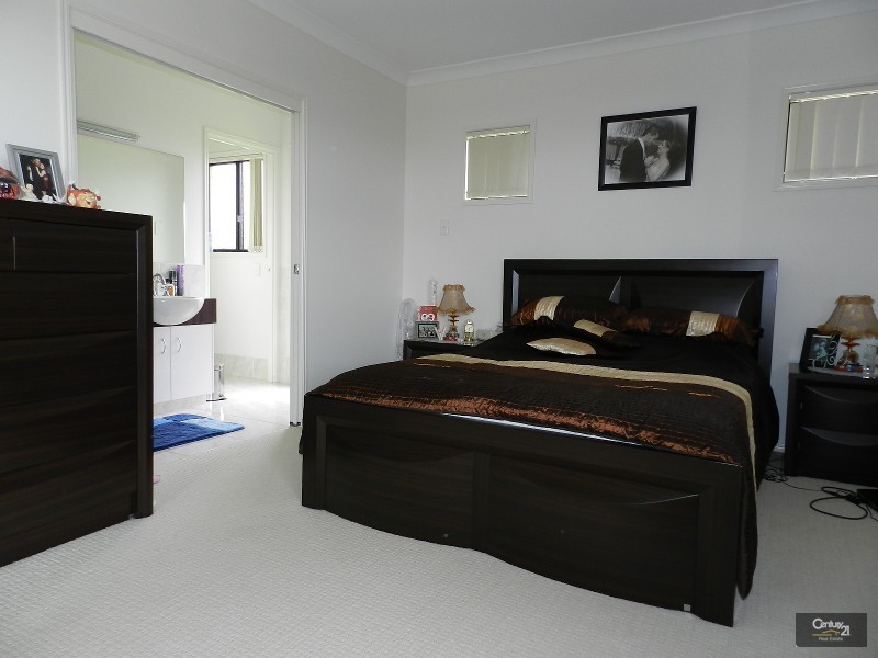 23  Honeyeater Drive, Highfields QLD 4352
