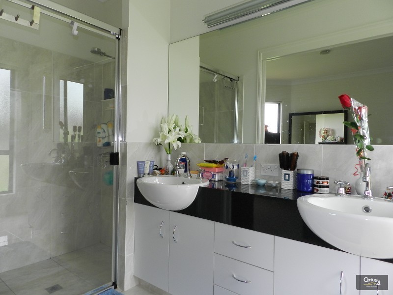 23  Honeyeater Drive, Highfields QLD 4352