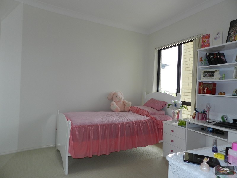 23  Honeyeater Drive, Highfields QLD 4352