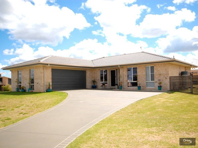 2 Schaefer Court, Westbrook QLD 4350