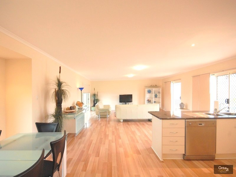 2 Schaefer Court, Westbrook QLD 4350
