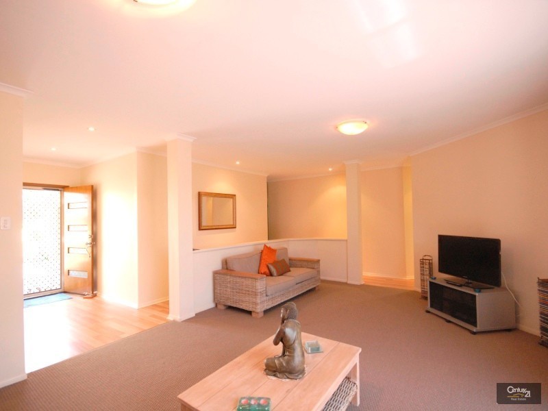 2 Schaefer Court, Westbrook QLD 4350