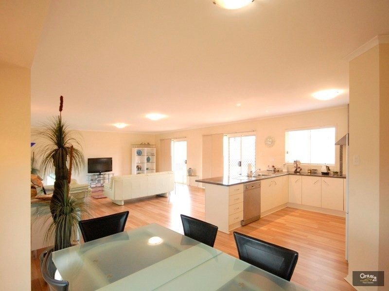 2 Schaefer Court, Westbrook QLD 4350
