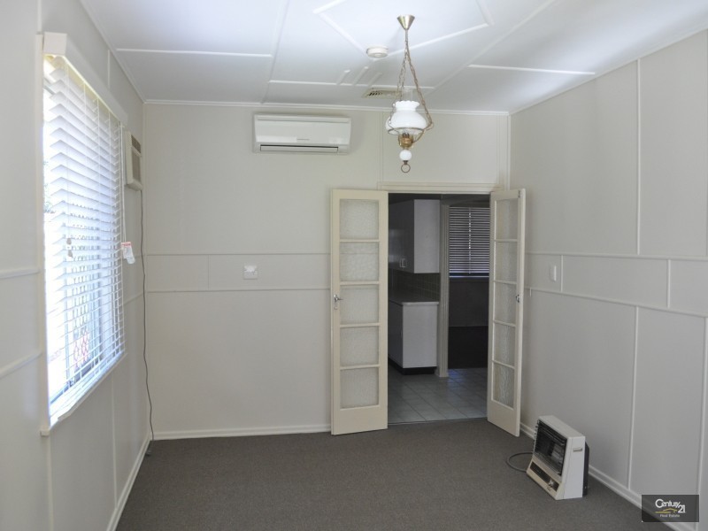 12 McWaters Street, Toowoomba QLD 4350