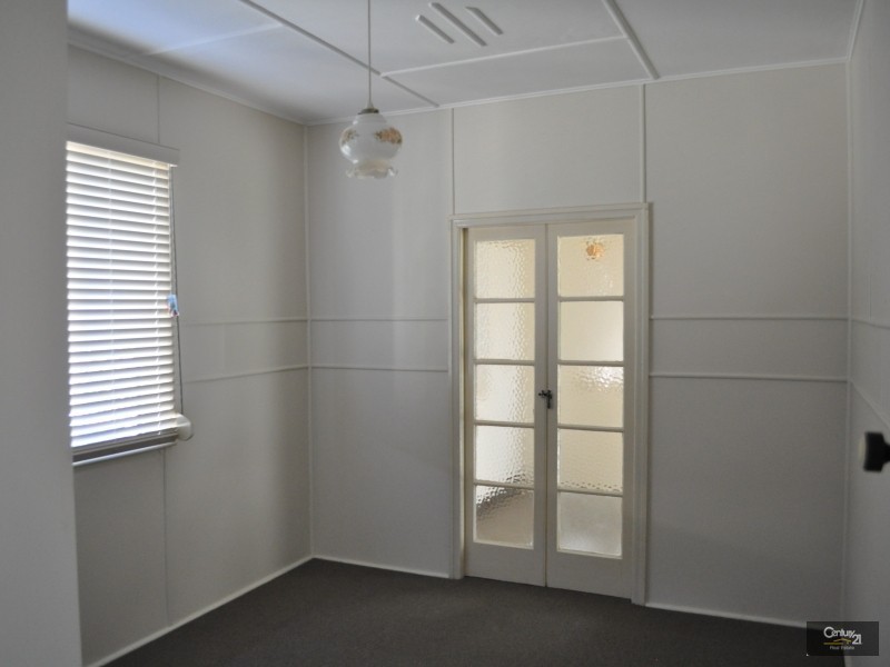 12 McWaters Street, Toowoomba QLD 4350