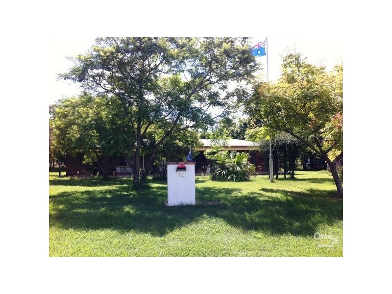 24 Shorelands Drive, Withcott QLD 4352