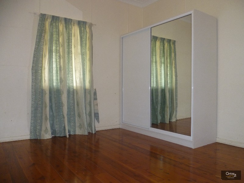 1 Fanny Street, Newtown QLD 4350