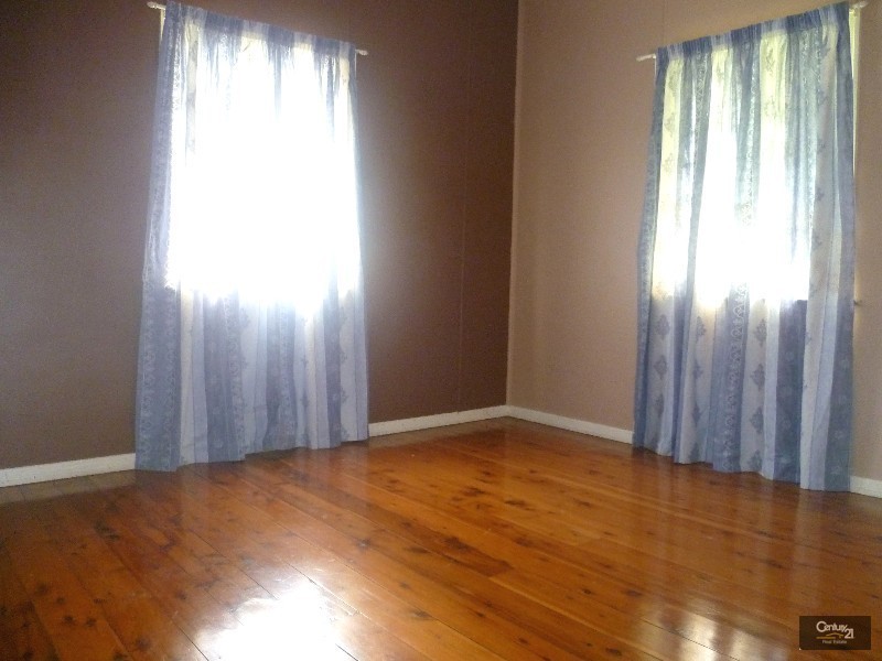 1 Fanny Street, Newtown QLD 4350