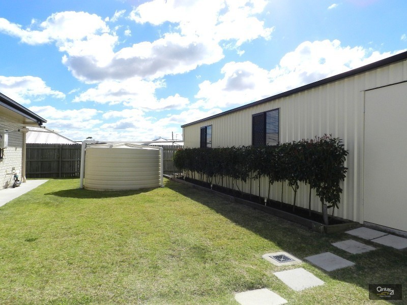 16 Newman Road, Wyreema QLD 4352