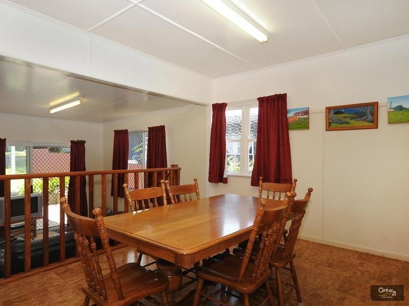 29 Rhyde Street, Mount Lofty QLD 4350