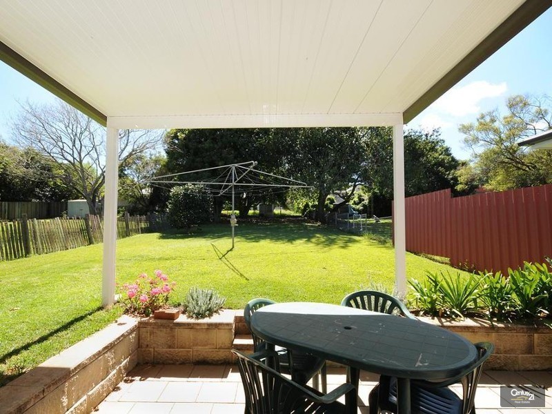 29 Rhyde Street, Mount Lofty QLD 4350