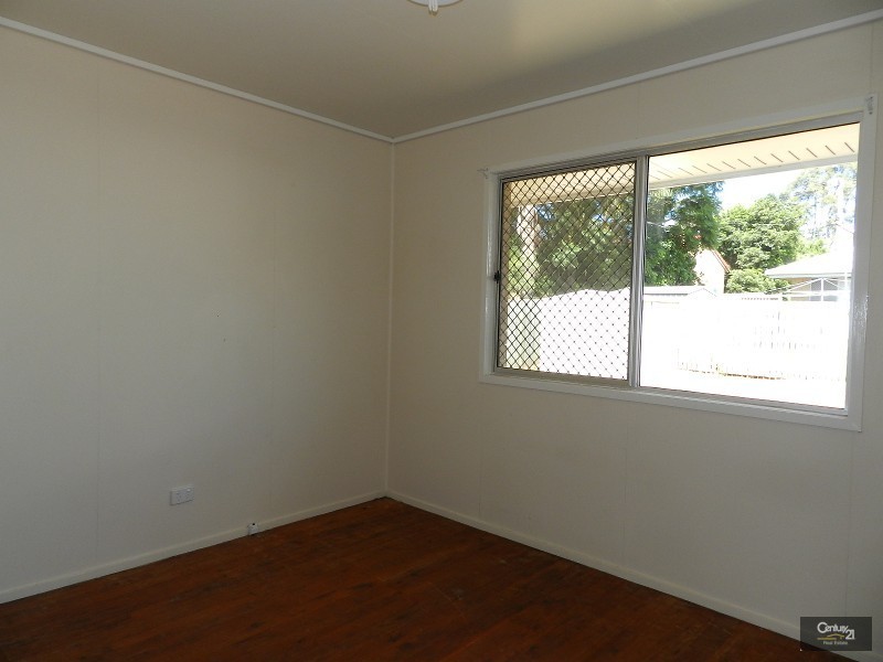 8 Kenora Court, Rockville QLD 4350