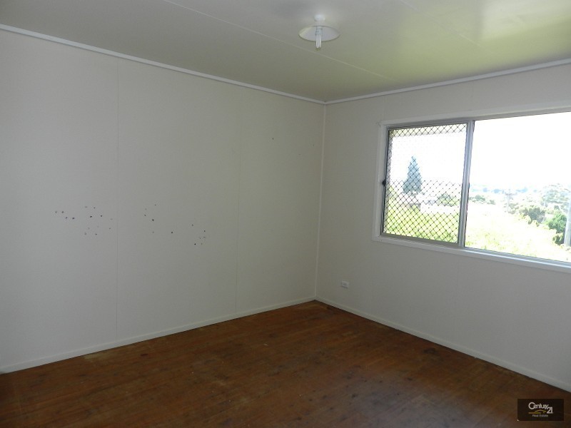 8 Kenora Court, Rockville QLD 4350