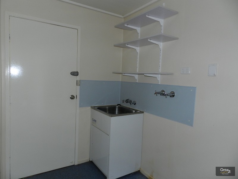 8 Kenora Court, Rockville QLD 4350