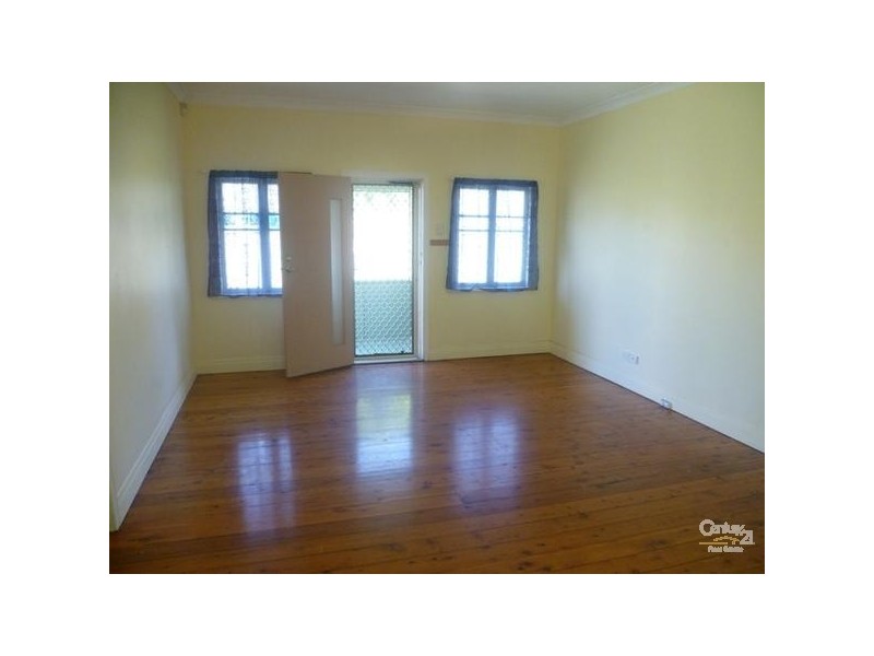 1 Fanny Street, Newtown QLD 4350