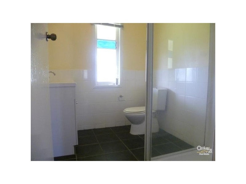 1 Fanny Street, Newtown QLD 4350