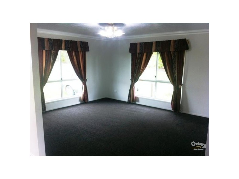 9 Volker Road, Mount Rascal QLD 4350