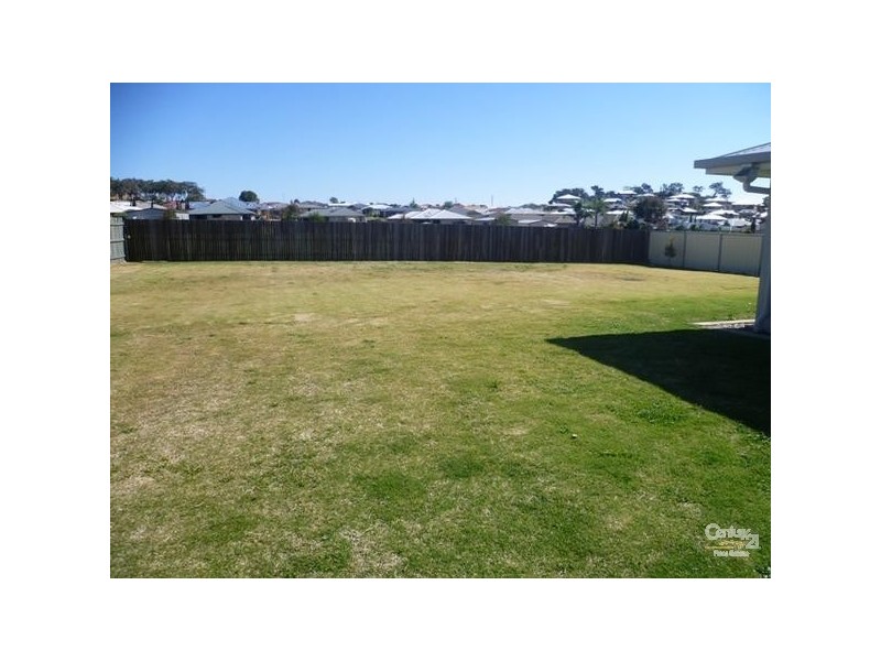 62 Belcaire Drive, Westbrook QLD 4350