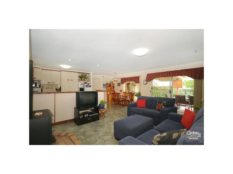 3 Carnation Court, Middle Ridge QLD 4350