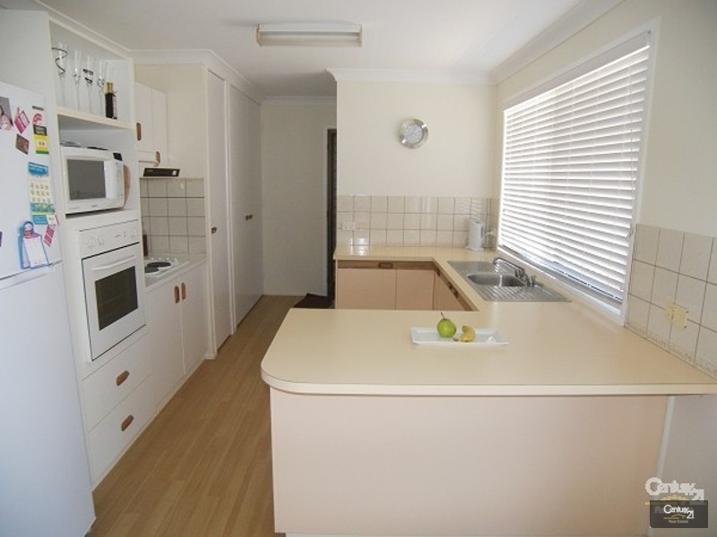 344 West Street, Kearneys Spring QLD 4350