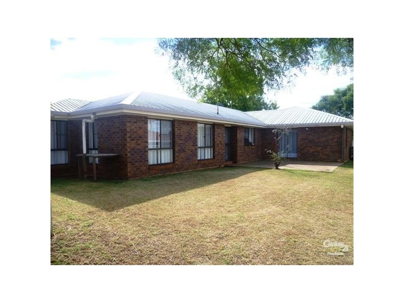 12 Marwedel Street, Kearneys Spring QLD 4350