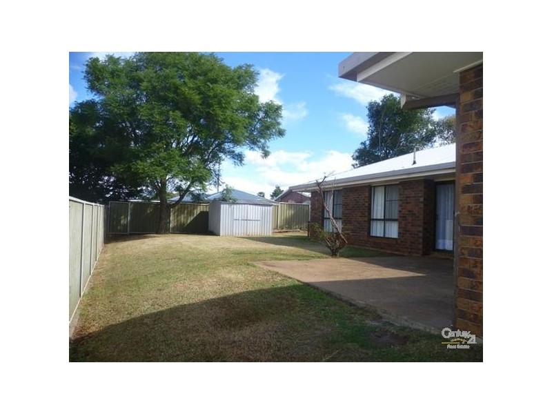 12 Marwedel Street, Kearneys Spring QLD 4350
