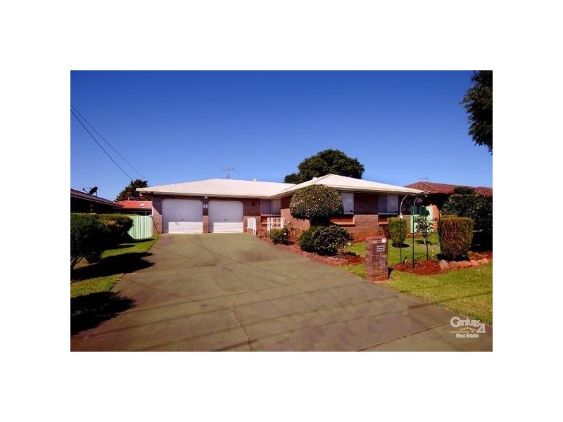 16 Arabian Street, Harristown QLD 4350