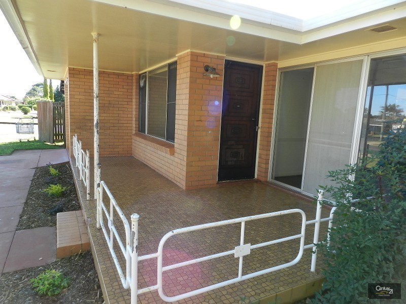 45 Fitzpatrick Street, Wilsonton QLD 4350