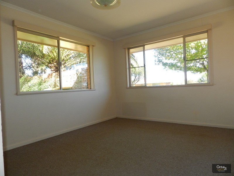 45 Fitzpatrick Street, Wilsonton QLD 4350