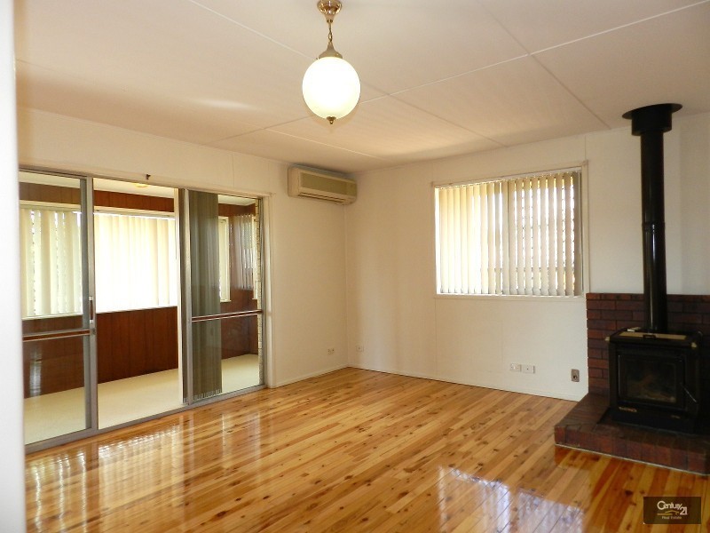 263 Mackenzie Street, Centenary Heights QLD 4350