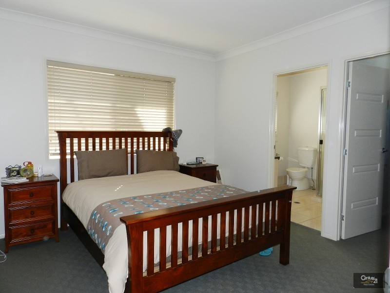 1/80 Ramsay Street, Centenary Heights QLD 4350