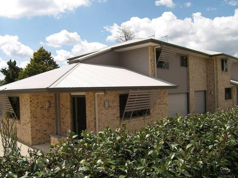 1/80 Ramsay Street, Centenary Heights QLD 4350