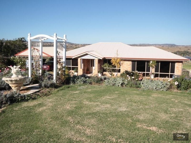 6 Panorama Crescent, Gowrie Junction QLD 4352