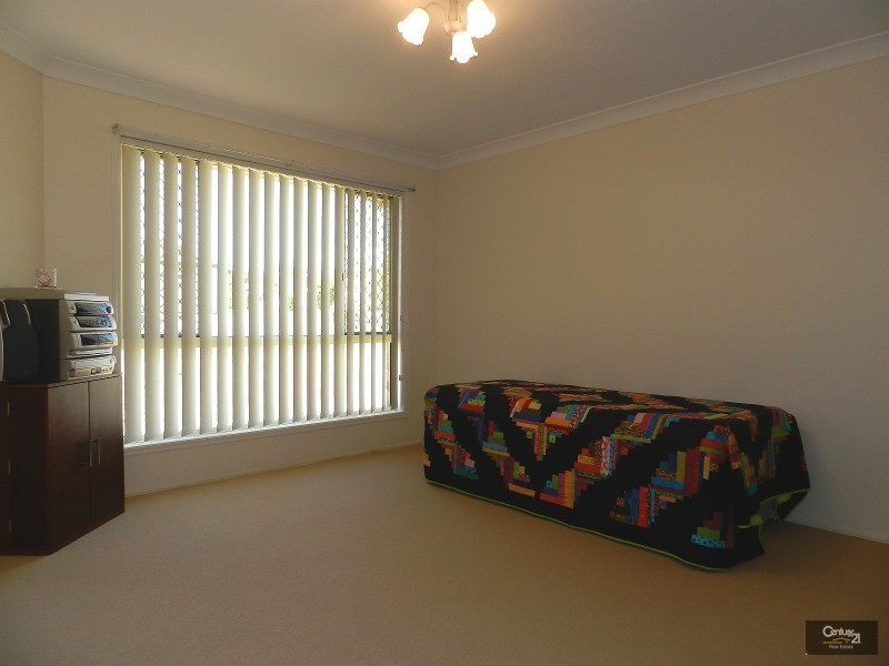 48 Biscay Crescent, Glenvale QLD 4350