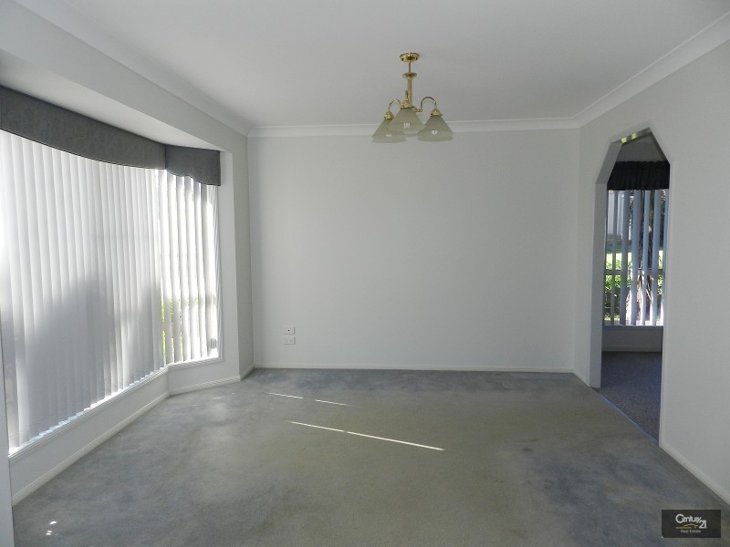 4 Dalrello Court, Glenvale QLD 4350