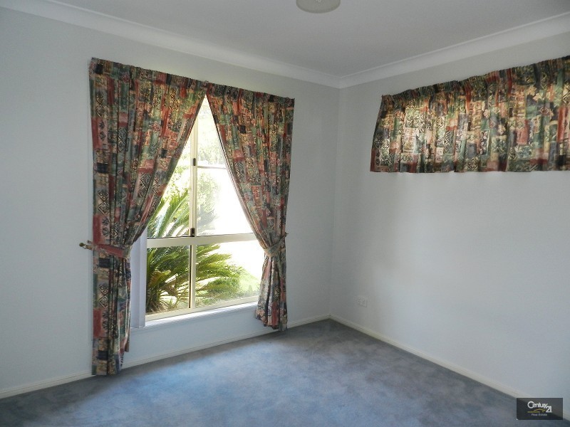 4 Dalrello Court, Glenvale QLD 4350
