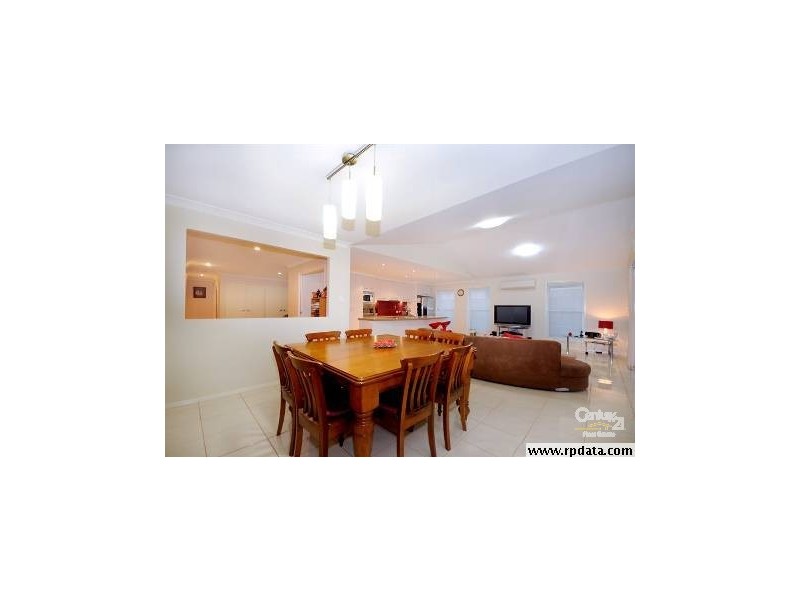 34 Pelican Drive, Rangeville QLD 4350