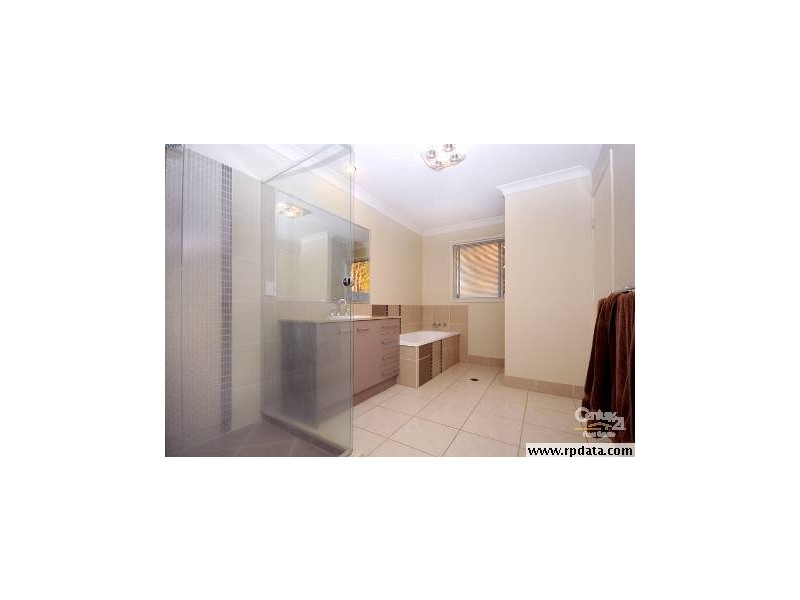 34 Pelican Drive, Rangeville QLD 4350