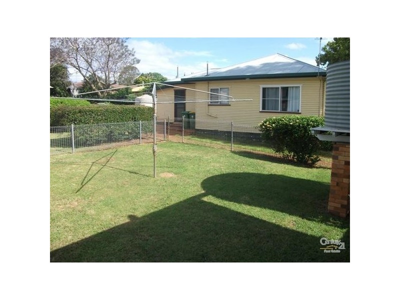 236 Mackenzie Street, Rangeville QLD 4350
