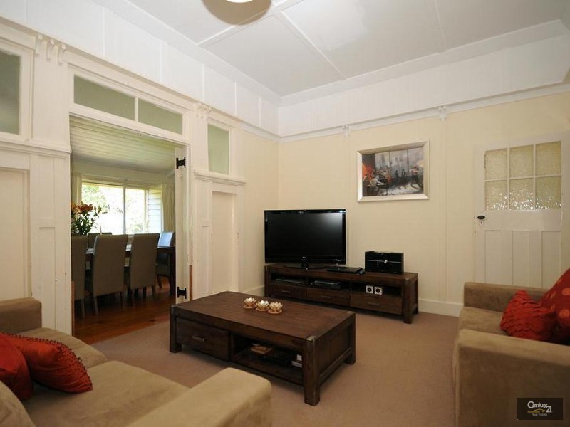 84 Bridge Street, East Toowoomba QLD 4350