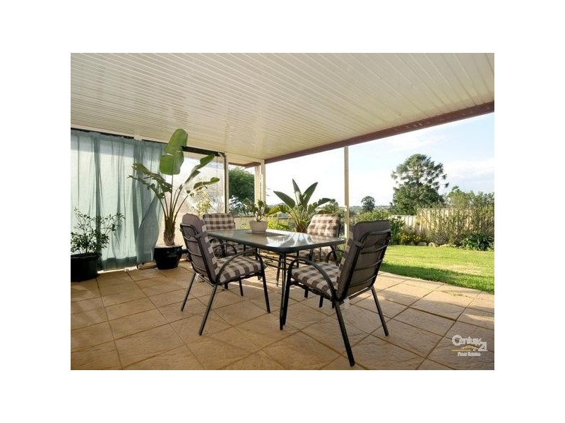 13 Maguire Court, Harristown QLD 4350