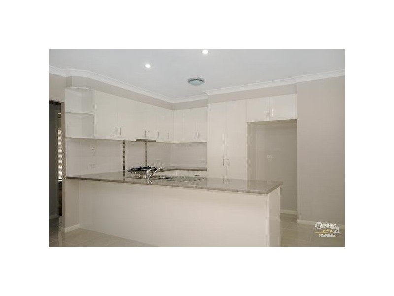 1/5 Hampton Street, Newtown QLD 4350