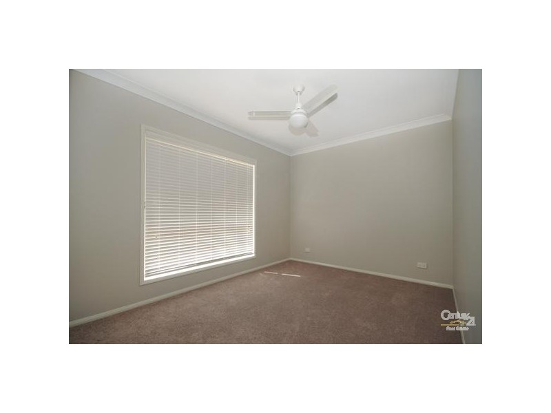 1/5 Hampton Street, Newtown QLD 4350