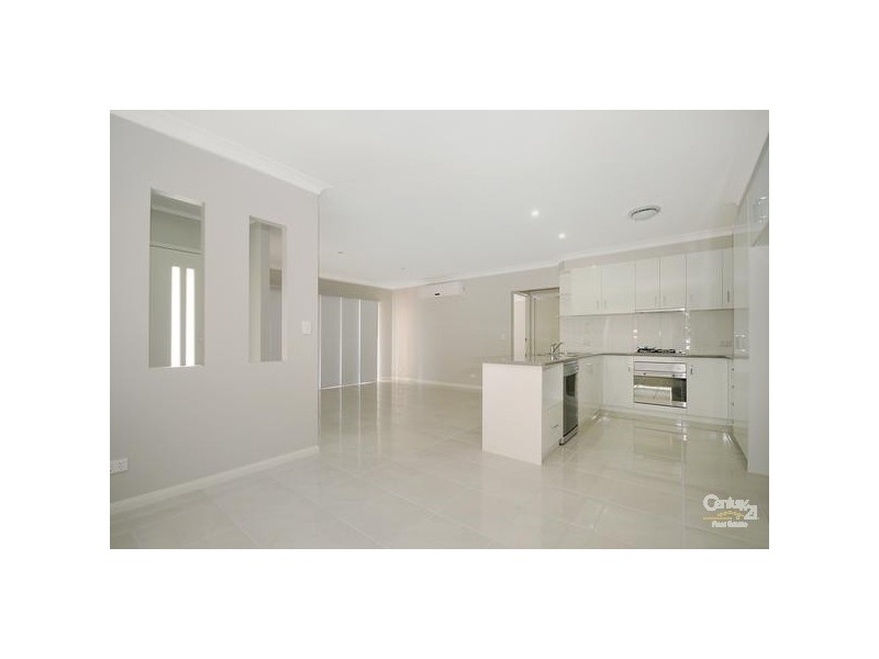 1/5 Hampton Street, Newtown QLD 4350