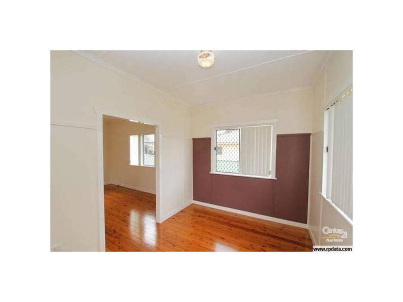 12 Power Street, Harristown QLD 4350