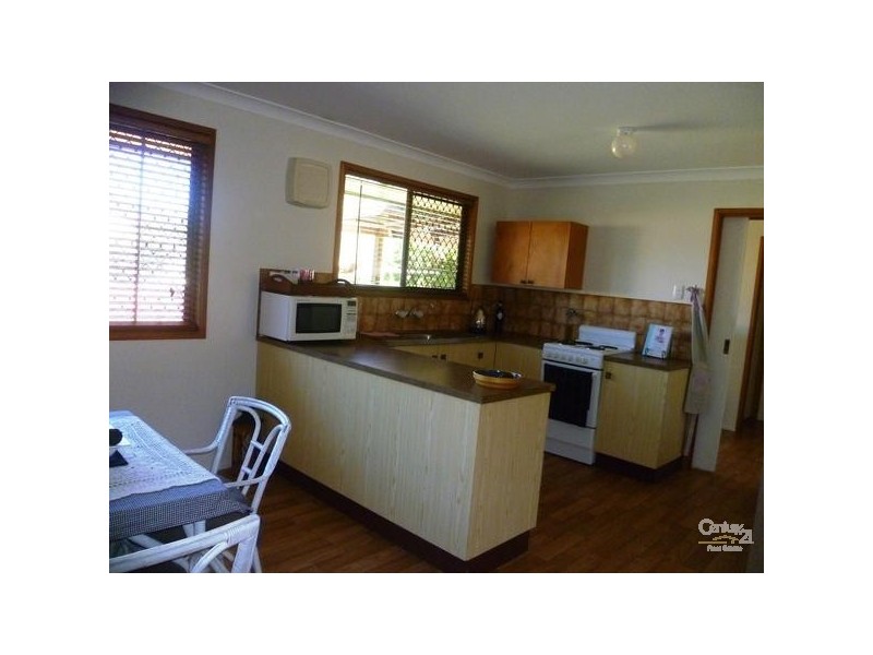 14 Debra Street, Centenary Heights QLD 4350