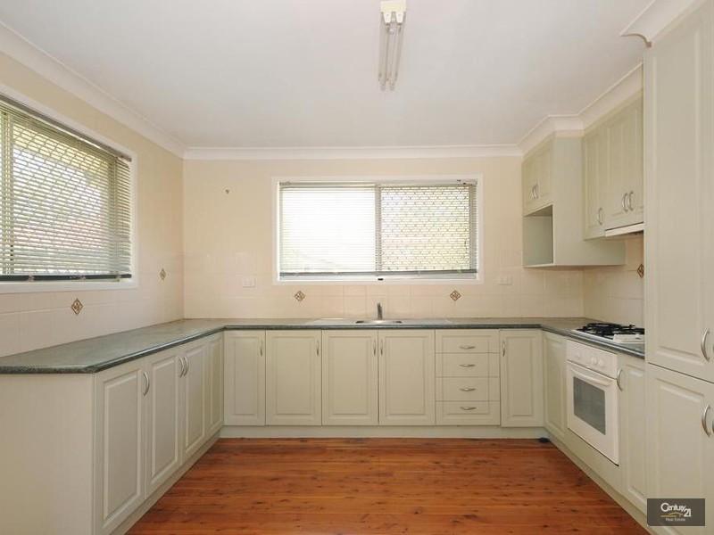 2 Cassia Street, Centenary Heights QLD 4350