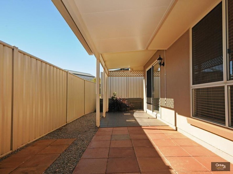 92 303 Spring Street, Kearneys Spring QLD 4350