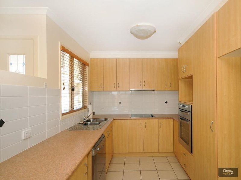 92 303 Spring Street, Kearneys Spring QLD 4350
