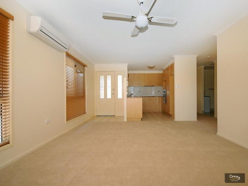 92 303 Spring Street, Kearneys Spring QLD 4350